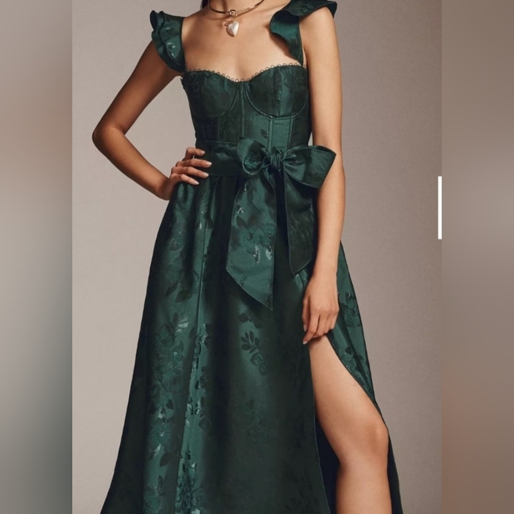 V Chapman Vera dress in Emearld size 12